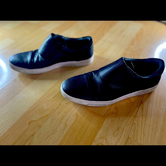 Calvin Klein Casual Dress Sneakers - Picture 1 of 5